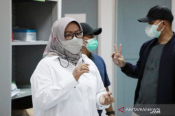 Bupati Bogor copot kepala dan dua staf Puskesmas Situ Udik usai viral video karaoke (video)