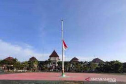 Obituari - Berpulangnya Bupati Bekasi Eka Supria Atmaja yang sarat makna