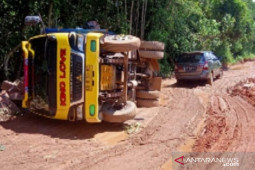 Alokasi perbaikan jalan provinsi di Kayong Utara Tahun 2021 Rp18 miliar
