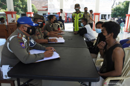 Operasi Yustisi Penegakan Prokes di Jember