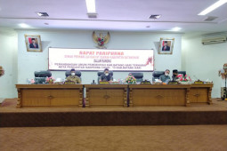 Paripurna DPRD Batanghari dalam rangka Ranperda COVID-19