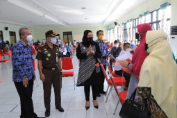 Kejari Kota Madiun gelar vaksinasi massal