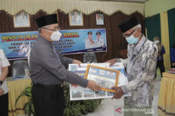 Sebanyak 86 KPM di Kalumpang dan Simpur terima bansos PRS dan UEP