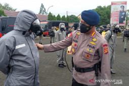 Anggota Brimob Jambi disiagakan untuk operasi yustisi penanganan COVID-19