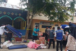 Dinas Sosial Aceh Timur salurkan bantuan ke pesantren terbakar