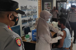 Polda Aceh: Ratusan penumpang kapal jalani vaksinasi vaksin COVID-19