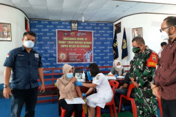 100 warga binaan lapas Sibolga jalani vaksin pertama