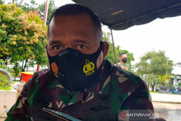 Babinsa gunakan tujuh truk jemput warga ikut serbuan vaksinasi di Ambon, begini penjelasaannya
