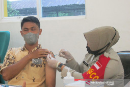 Serbuan vaksinasi vaksin COVID-19 untuk wujudkan "herd immunity"