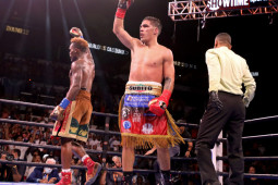 Hasil duel Charlo vs Castano , imbang dan penuh drama