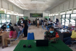 Vaksinasi di Koramil 13 Tebing Tinggi