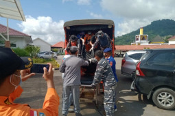 TNI AL kerahkan dua pesawat bantu pencarian nelayan tenggelam