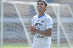 Bek Persib Bandung Zalnando santap menu latihan tambahan