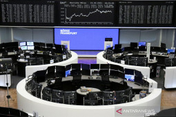 Saham Eropa tergelincir tetapi