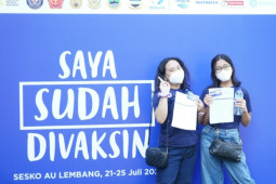 Kadisparbud Jabar ajak pelaku ekonomi kreatif divaksinasi COVID-19