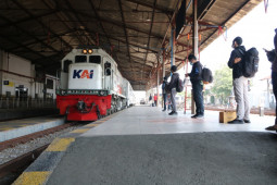Daop Madiun catat penumpang kereta turun 90 persen selama PPKM