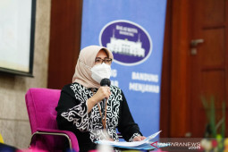 Restoran dan toko di Bandung boleh buka hingga pukul 20:00 WIB
