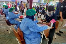 BPJamsostek dukung percepatan vaksinasi COVID-19 pekerja.