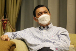 Menko Luhut ungkap tiga kunci hidup berdampingan dengan COVID-19