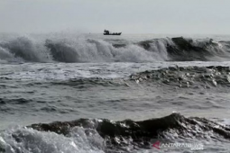 BMKG ingatkan gelombang tinggi di Selat Malaka hingga tiga meter