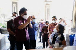 Pemkab Badung salurkan BLT dengan QR Code