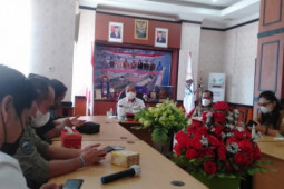 Gunungsitoli larang acara  timbulkan kerumunan demi tekan COVID-19