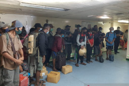 Satuan Tugas Penanganan COVID-19 Kota Sorong pulangkan 26 penumpang dari Baubau