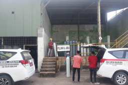 PT LPPI berikan bantuan tabung oksigen penanganan COVID-19 di Tanjab Barat