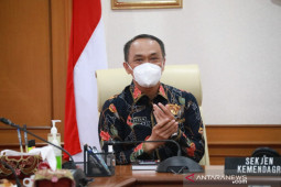 Kemendagri tegaskan urus layanan adminduk tak perlu sertifikat vaksinasi
