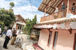 Kasus positif COVID-19 harian di Jawa Barat bertambah 8.366 kasus