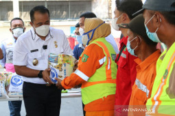 Pemkot Medan minta warga tidak panik saat berbelanja di swalayan