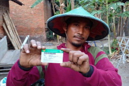 Bekerja sebagai buruh tani, Katiman merasa tenang punya JKN-KIS
