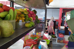 UMKM buah-buahan masih mampu bertahan di masa pandemi