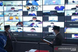 Penjabat Bupati Bekasi minta Herman Hanapi menyiapkan sekda definitif