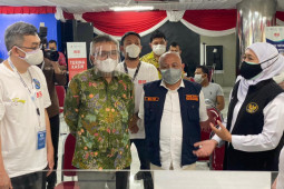 Program vaksinasi Kemenkop sasar 300 ribu pelaku UMKM di Jatim
