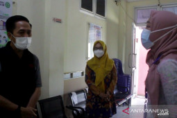 Pemkot tegur Puskesmas tolak warga positif COVID-19