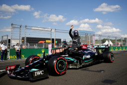 Lewis Hamilton rebut pole position Grand Prix Hungaria