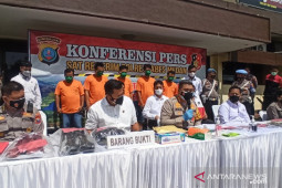 Polisi tangkap lima pelaku penyiraman air keras terhadap wartawan