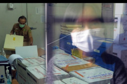 Persiapan vaksin dosis ke-3 bagi tenaga kesehatan