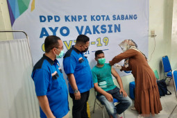 HUT ke 48, KNPI Kota Sabang gelar vaksinasi massal