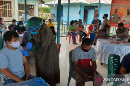 Pemkab Teluk Wondama percepat vaksinasi COVID-19