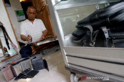Kerajinan Kulit Jombang