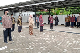 Rektor Unja lantik Wakil Dekan FISIP dan F-Hukum