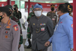 Gubernur Jabar minta kelola distribusi vaksin ke kabupaten dan kota