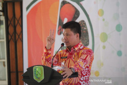 Bupati Satono ungkap penyebab Sambas masuk zona merah