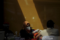 Vaksinasi bagi buruh di kabupaten Sumedang