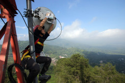 Pendapatan XL Axiata tumbuh 8 persen kuartal dua 2021