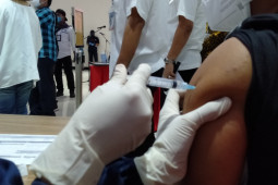 Karawang terima 200 ribu dosis vaksin COVID-19 untuk Program Vaksinasi Keluarga