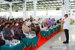 Gubsu minta kades kreatif, jangan jadi 'penjajah'