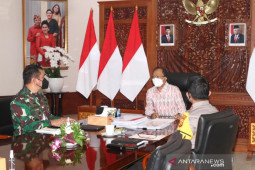 Gubernur Koster libatkan mahasiswa jadi petugas tes usap COVID-19